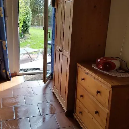 Haus Annegrete Mit Ueberdachter Terrasse Zum Garten بينسيرسيال