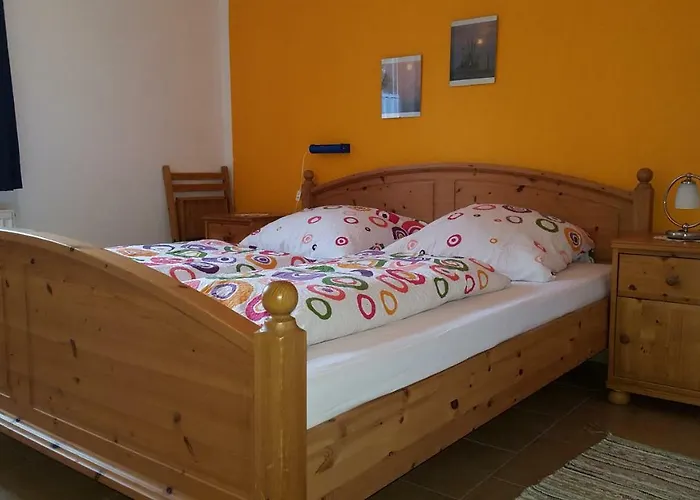 Haus Annegrete Mit Ueberdachter Terrasse Zum Garten Bensersiel